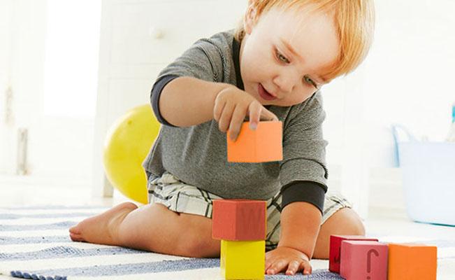 Como aprendem as crianças a partir dos 12 meses de idade